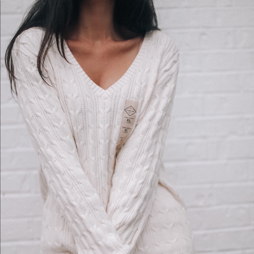 St Johns Bay White sweater NWT